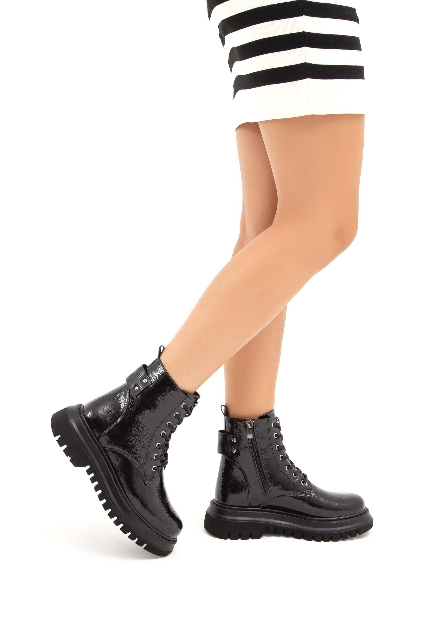  Tamer Tanca Kadın Vegan Siyah Rugan Casual Bot