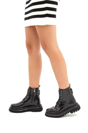  Tamer Tanca Kadın Vegan Siyah Rugan Casual Bot