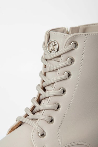  Tamer Tanca Kadın Vegan Beyaz Casual Bot