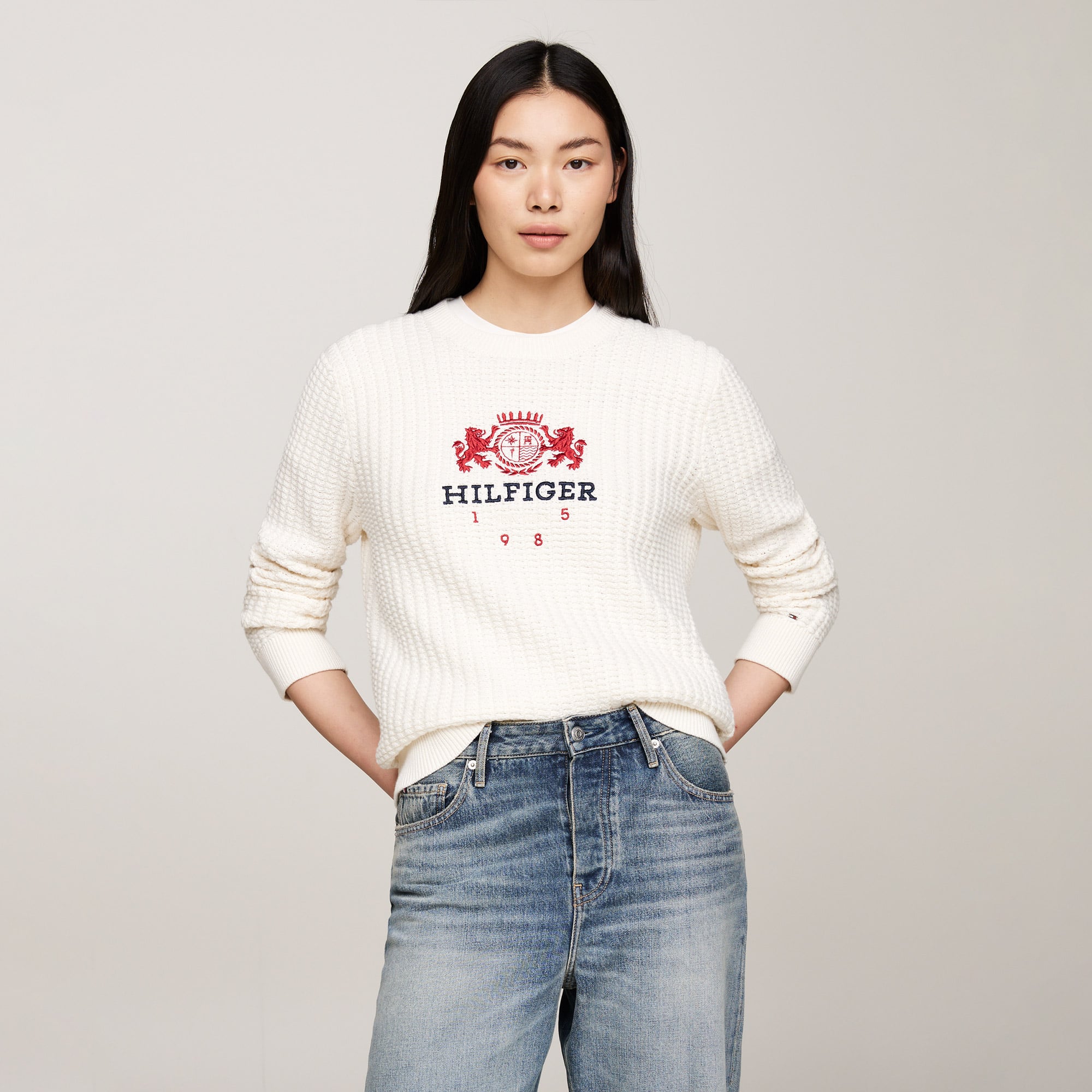 Tommy Hilfiger Varsity Crest Kadın Sarı Kazak