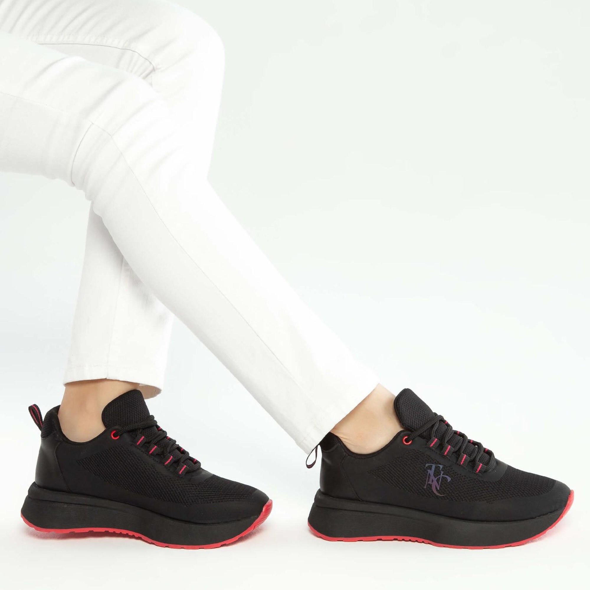 Tamer Tanca Kadın Vegan Siyah Sneakers & Spor Ayakkabı