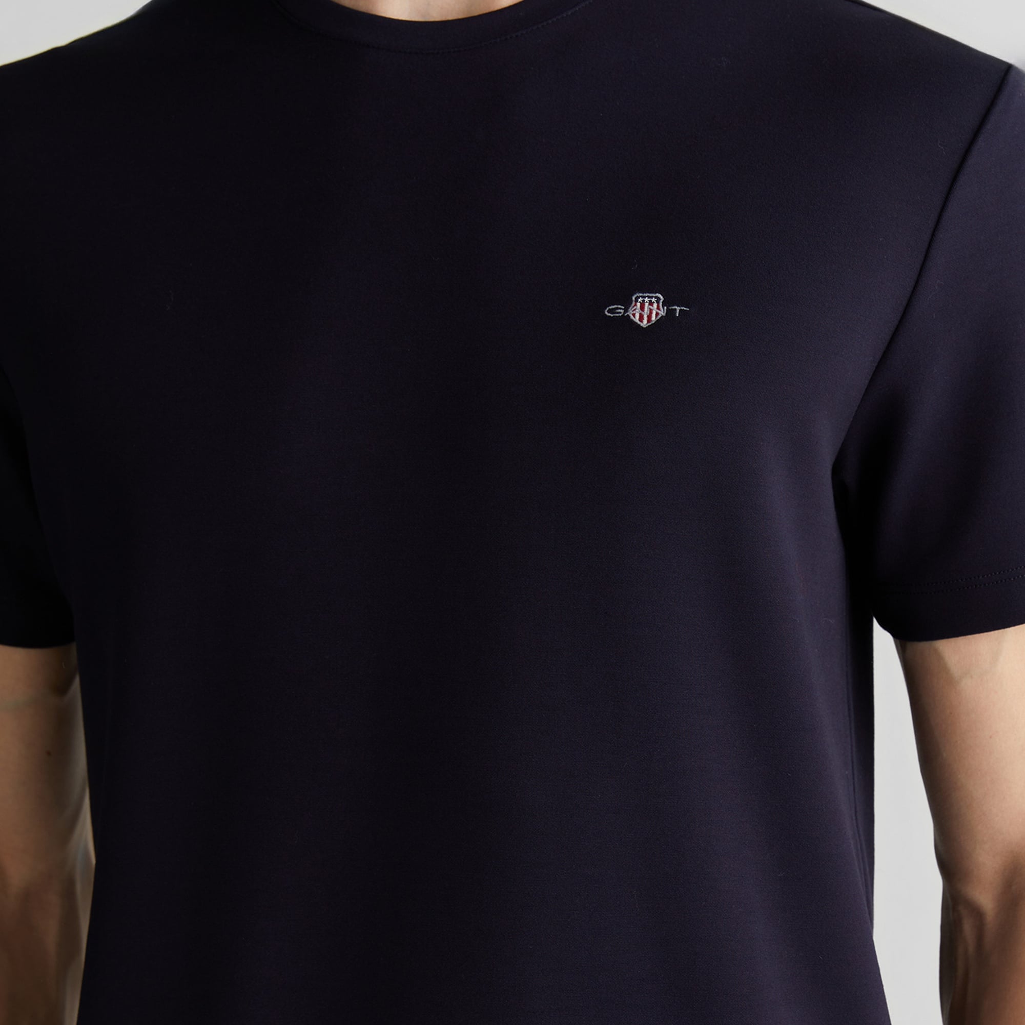 GANT Erkek Lacivert Relaxed Fit Bisiklet Yaka T-Shirt
