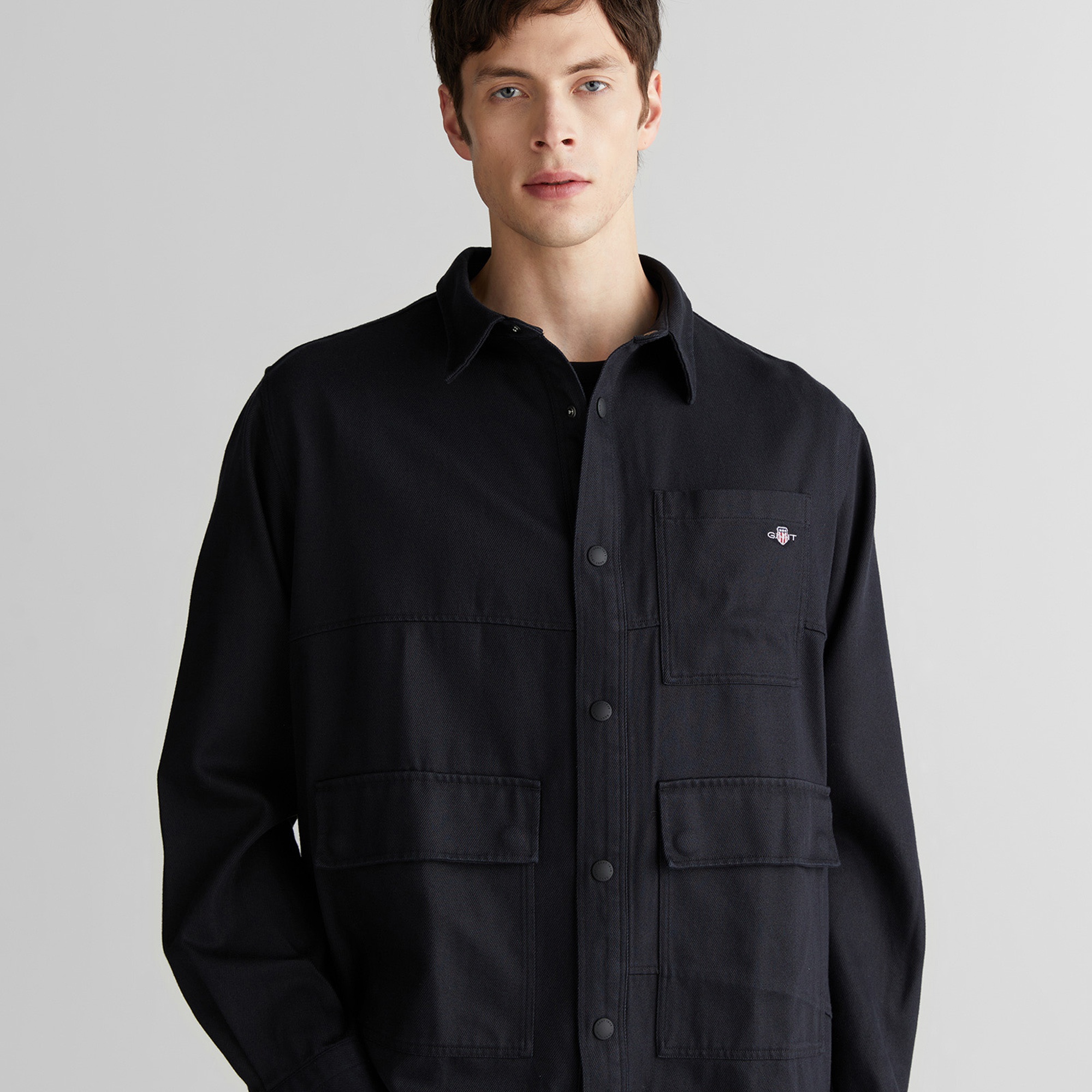 GANT Erkek Siyah Oversize Fit Gömlek