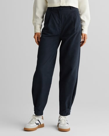  GANT Kadın Siyah Tapered Fit Pantolon