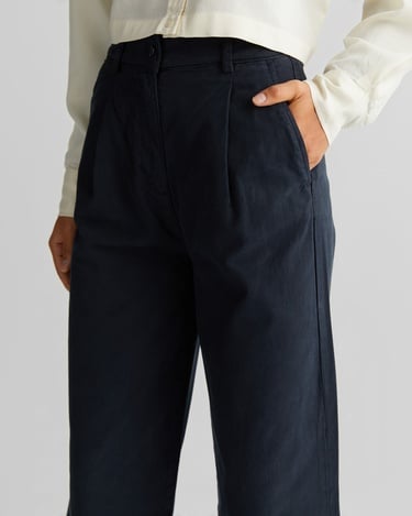  GANT Kadın Siyah Tapered Fit Pantolon