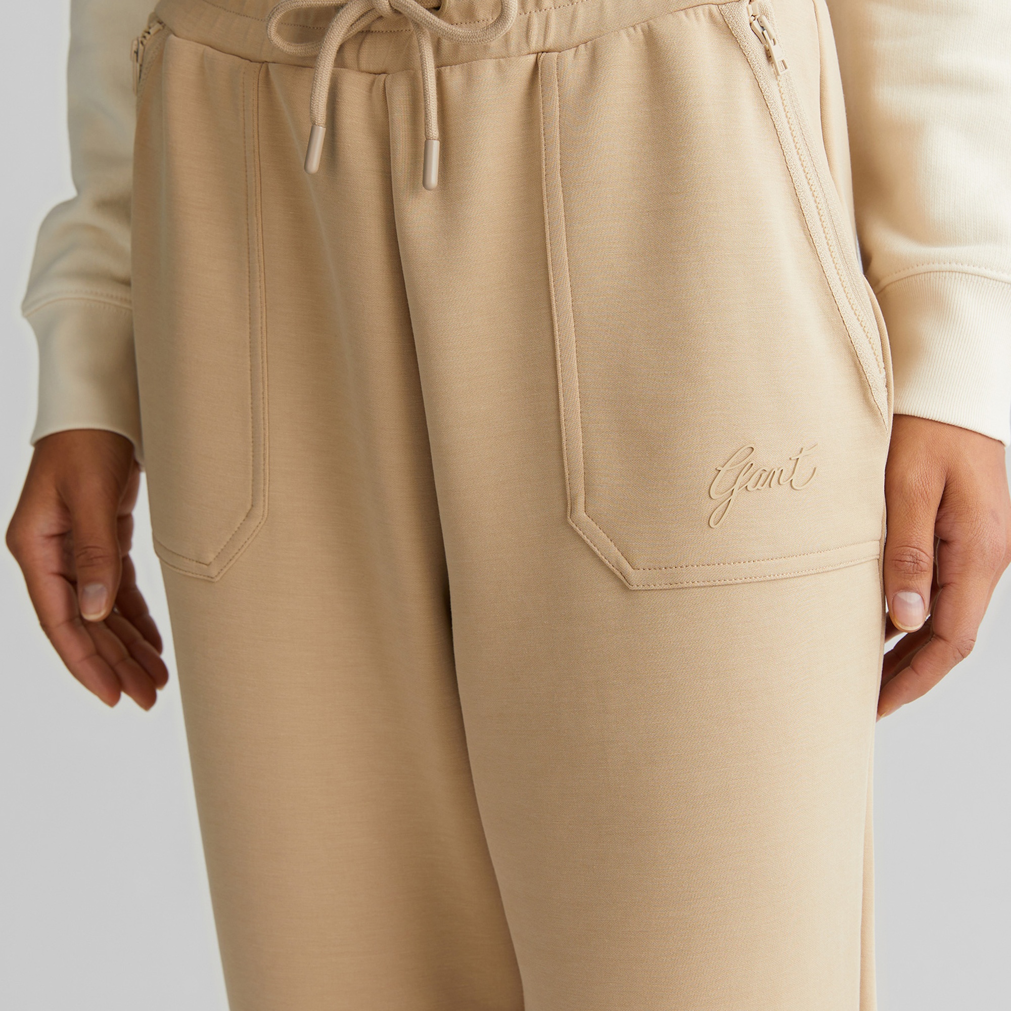 GANT Kadın Bej Regular Fit Logolu Eşofman Altı