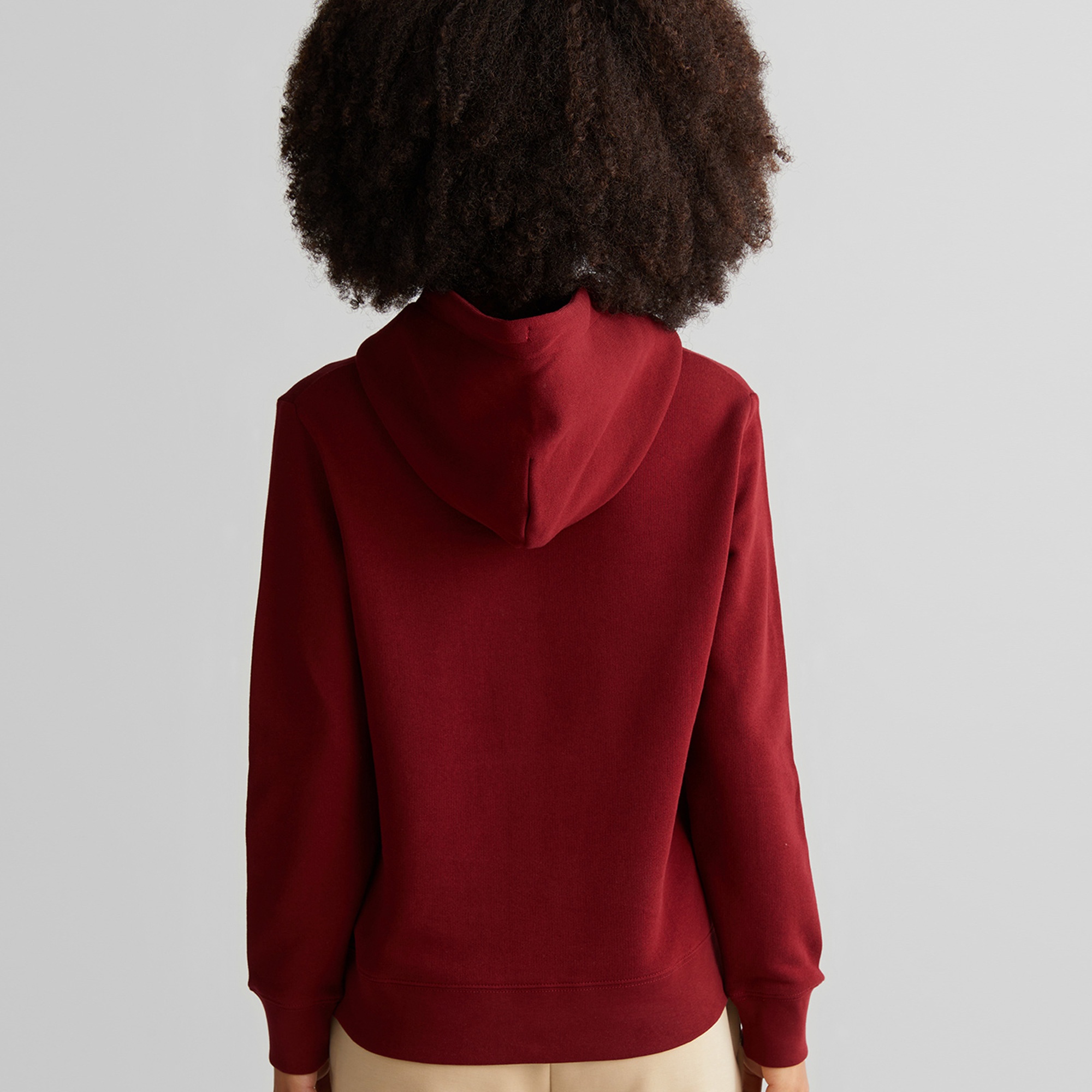 GANT Kadın Bordo Relaxed Fit Kapüşonlu Logolu Sweatshirt