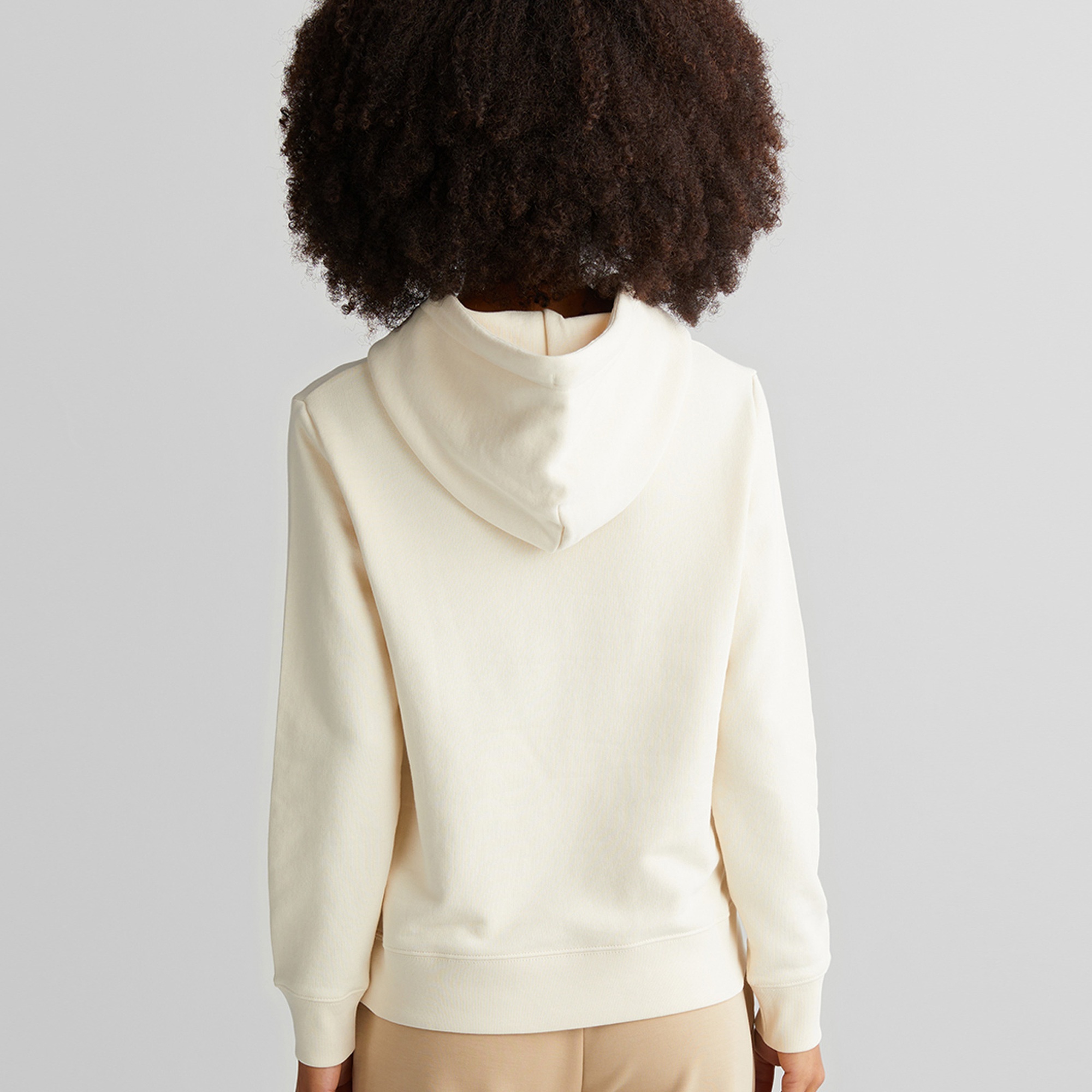 GANT Kadın Krem Relaxed Fit Kapüşonlu Logolu Sweatshirt