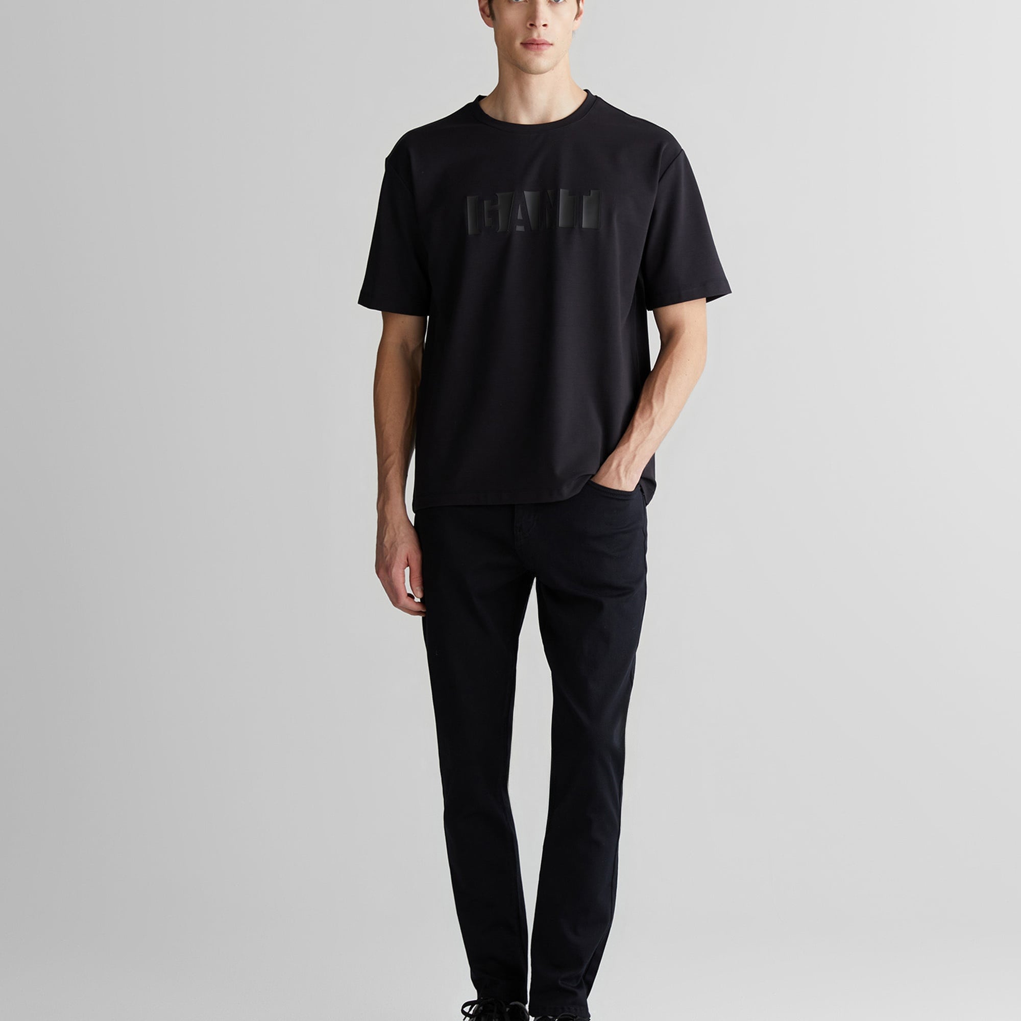 GANT Erkek Siyah Slim Fit Pantolon