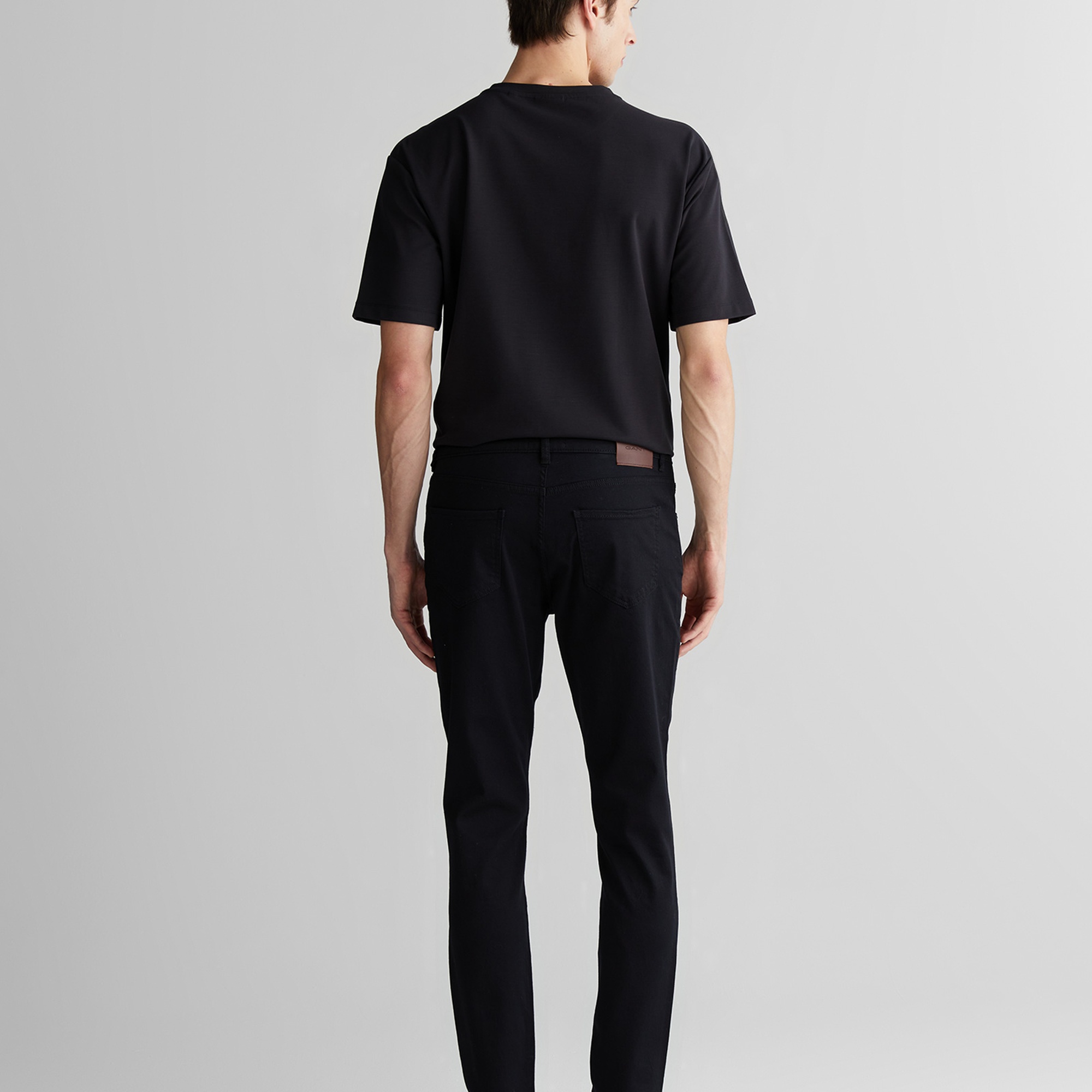 GANT Erkek Siyah Slim Fit Pantolon