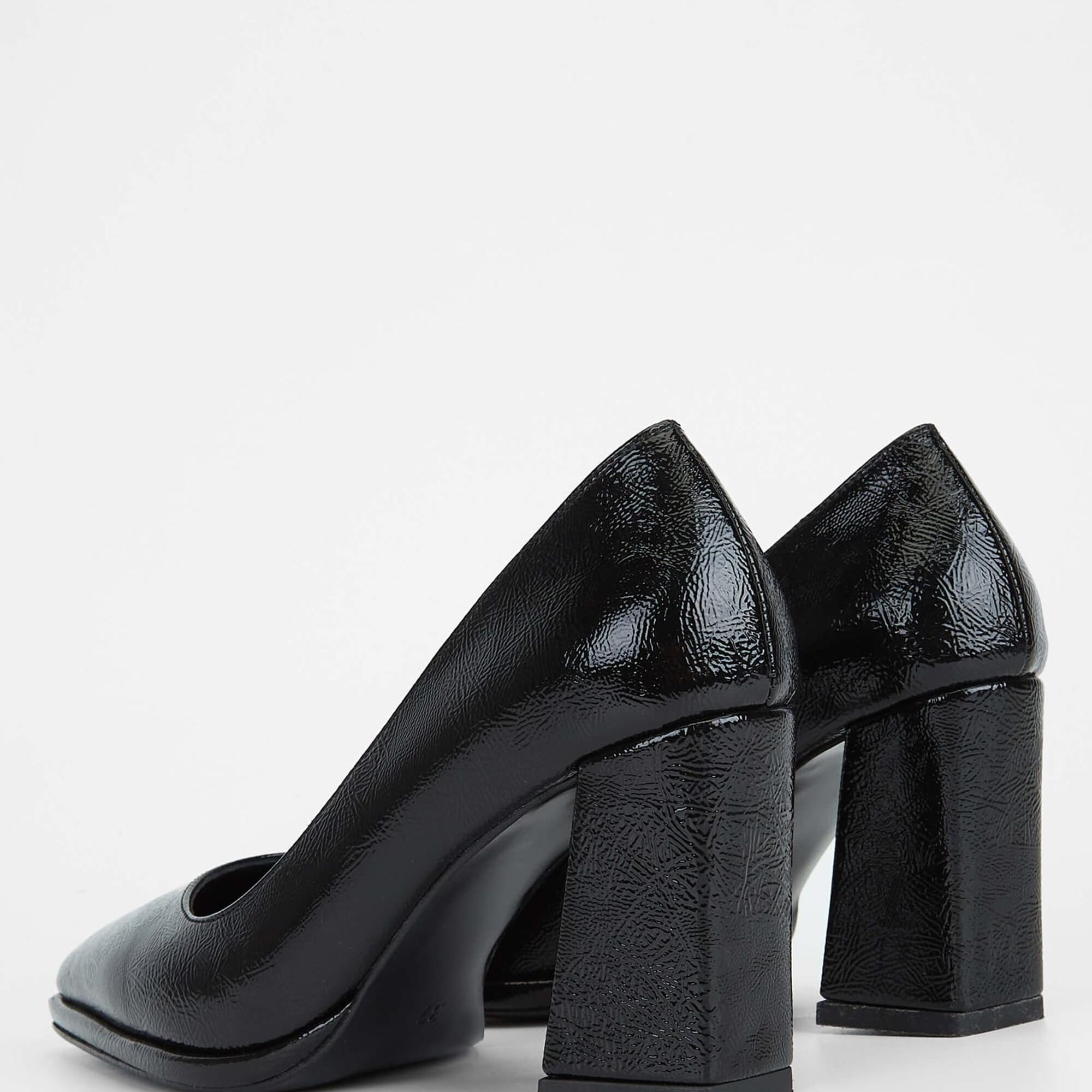 Tamer Tanca Kadın Vegan Siyah Rugan Topuklu Ayakkabı