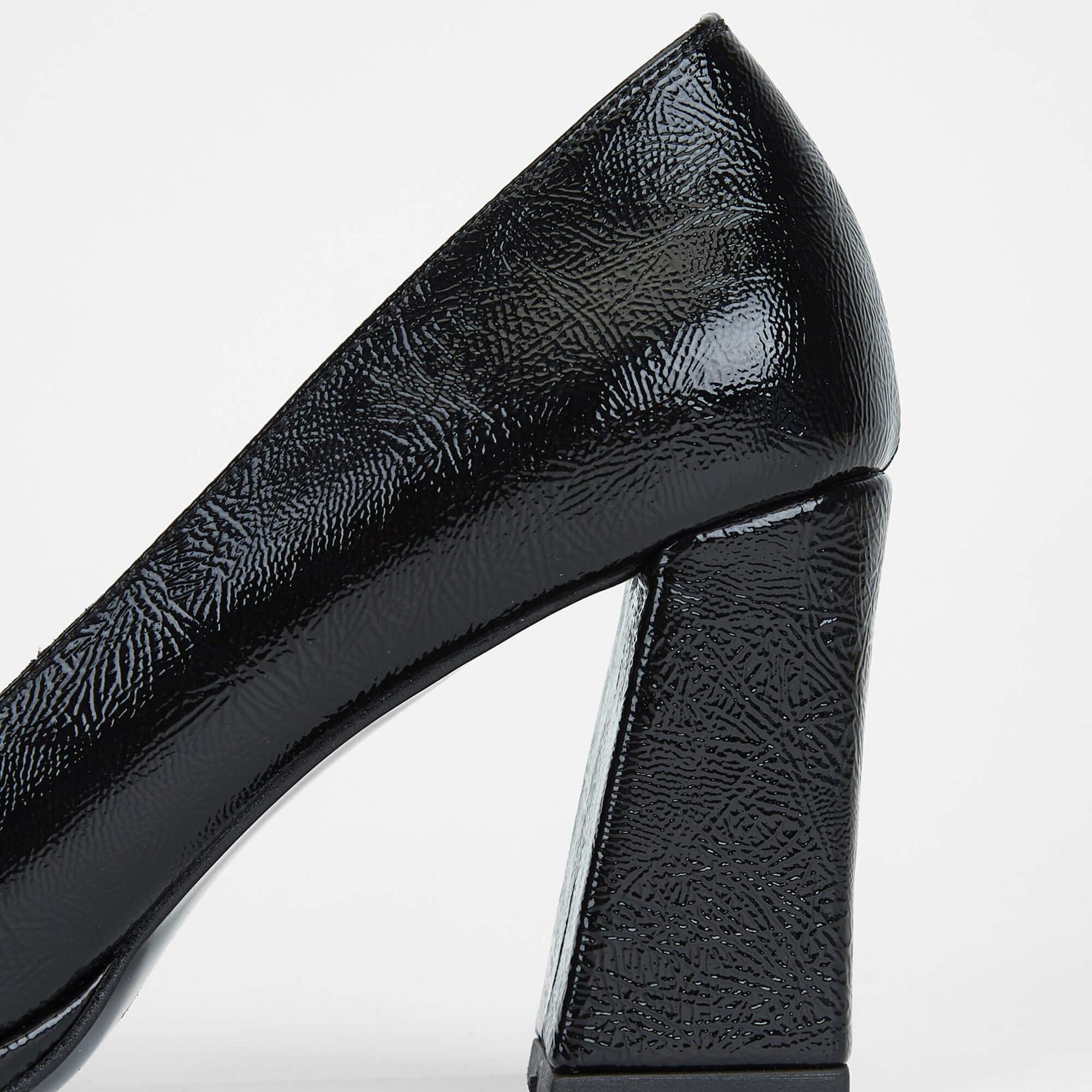 Tamer Tanca Kadın Vegan Siyah Rugan Topuklu Ayakkabı