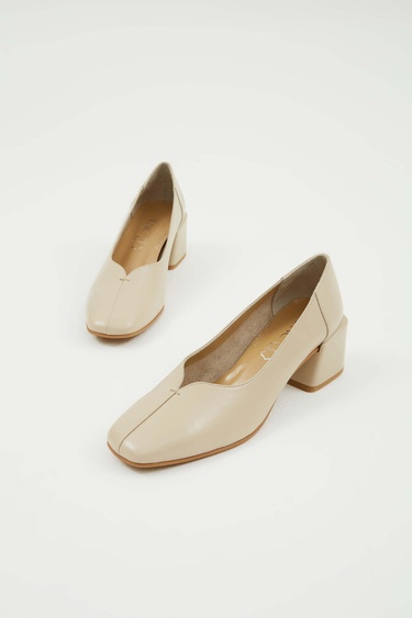  Tamer Tanca Kadın Hakiki Deri Bej Topuklu Ayakkabı