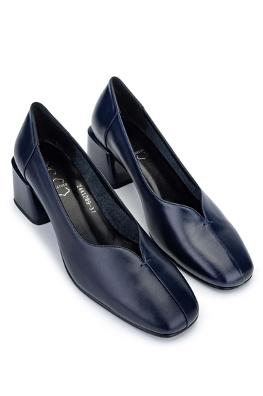  Tamer Tanca Kadın Hakiki Deri Lacivert Topuklu Ayakkabı