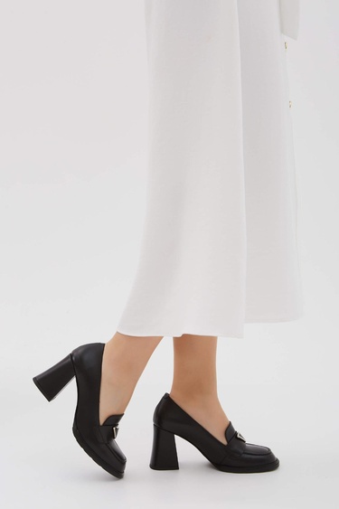  Tamer Tanca Kadın Hakiki Deri Siyah Deri Topuklu Ayakkabı