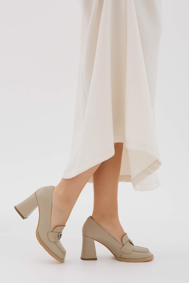  Tamer Tanca Kadın Hakiki Deri Taş Topuklu Ayakkabı