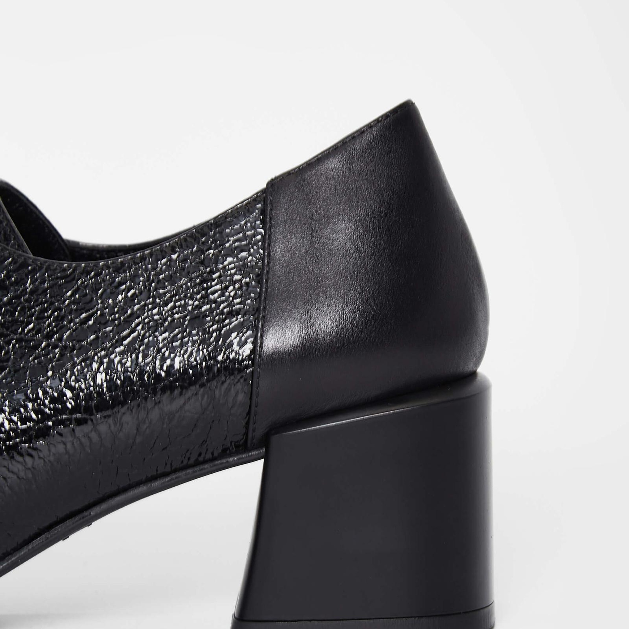 Tamer Tanca Kadın Hakiki Deri Siyah Rugan Topuklu Ayakkabı