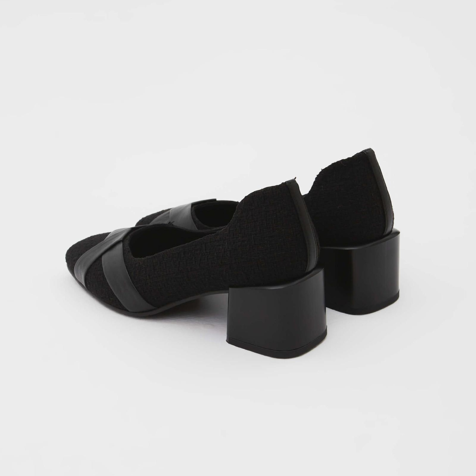 Tamer Tanca Kadın Hakiki Deri Siyah Keten Topuklu Ayakkabı