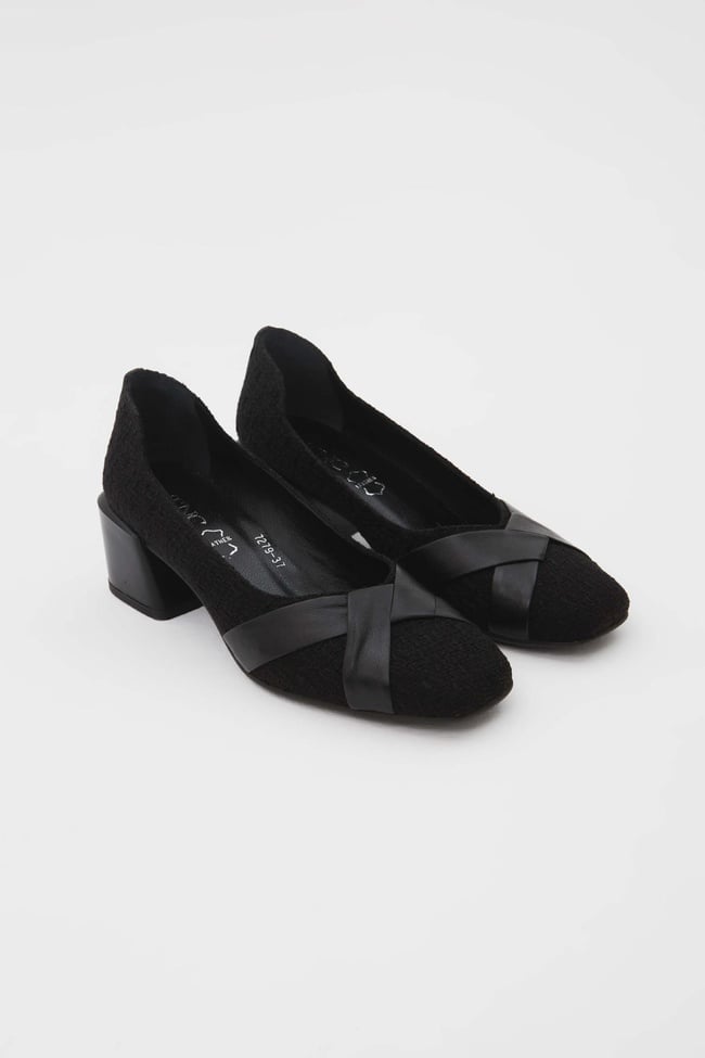  Tamer Tanca Kadın Hakiki Deri Siyah Keten Topuklu Ayakkabı