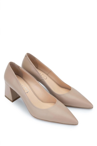  Tamer Tanca Kadın Hakiki Deri Bej Topuklu Ayakkabı