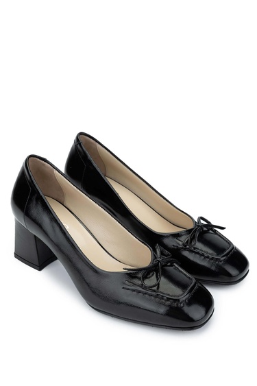  Tamer Tanca Kadın Hakiki Deri Siyah Rugan Topuklu Ayakkabı