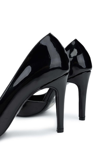  Tamer Tanca Kadın Vegan Siyah Rugan Topuklu Ayakkabı