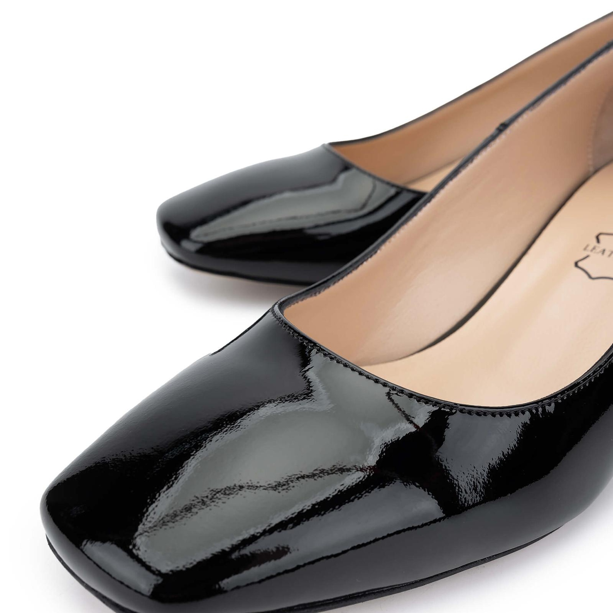 Tamer Tanca Kadın Hakiki Deri Siyah Rugan Topuklu Ayakkabı