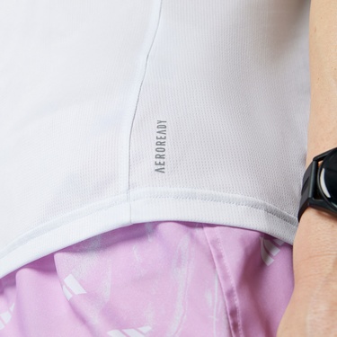  adidas Run It Kadın Beyaz Koşu T-Shirt