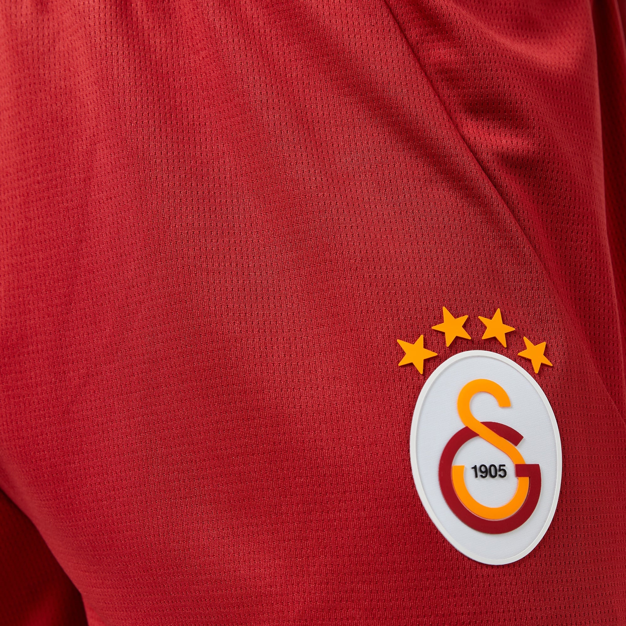 Puma Galatasaray 2024-25 İç Saha Erkek Kırmızı Futbol Şortu