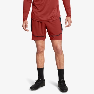  Under Armour Challenger Pro Erkek Kırmızı Antrenman Şortu