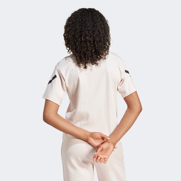  adidas Z.N.E. Kadın Krem Günlük T-Shirt