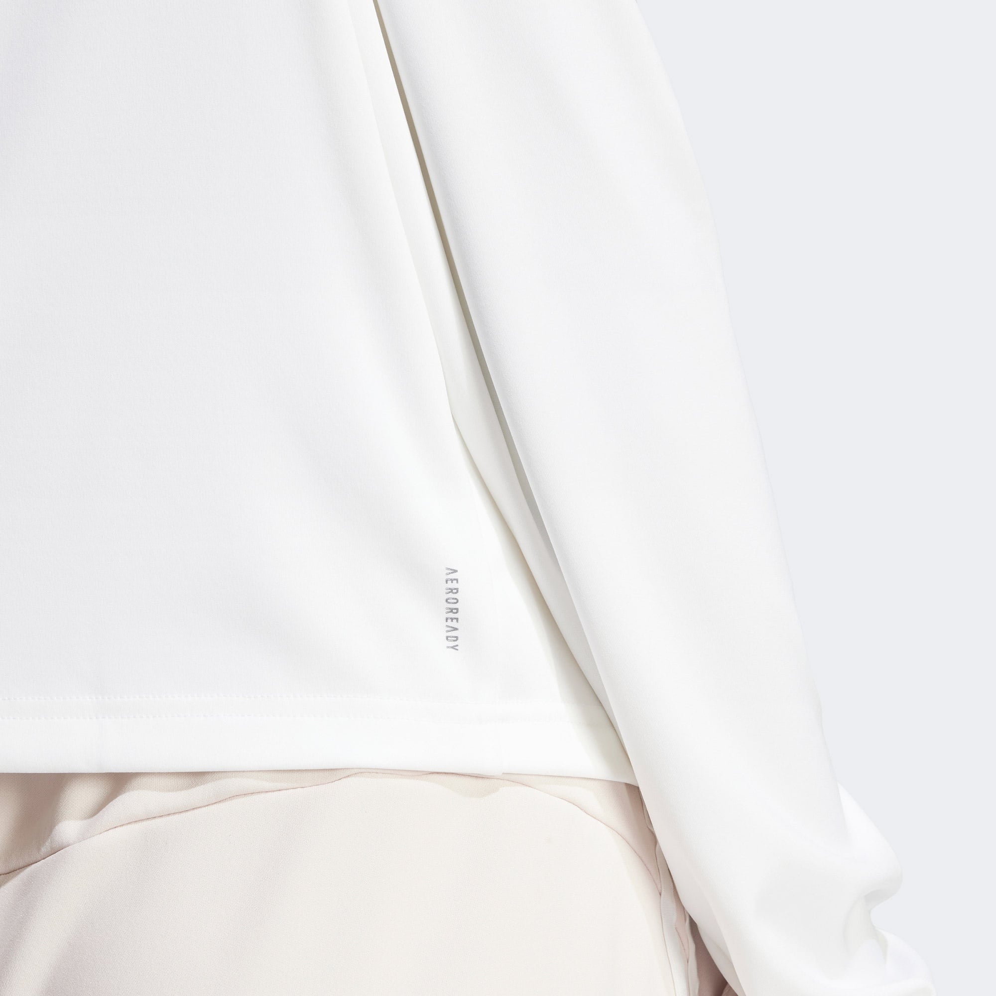 adidas Train Essentials Minimal Branding Kadın Beyaz Antrenman Üstü