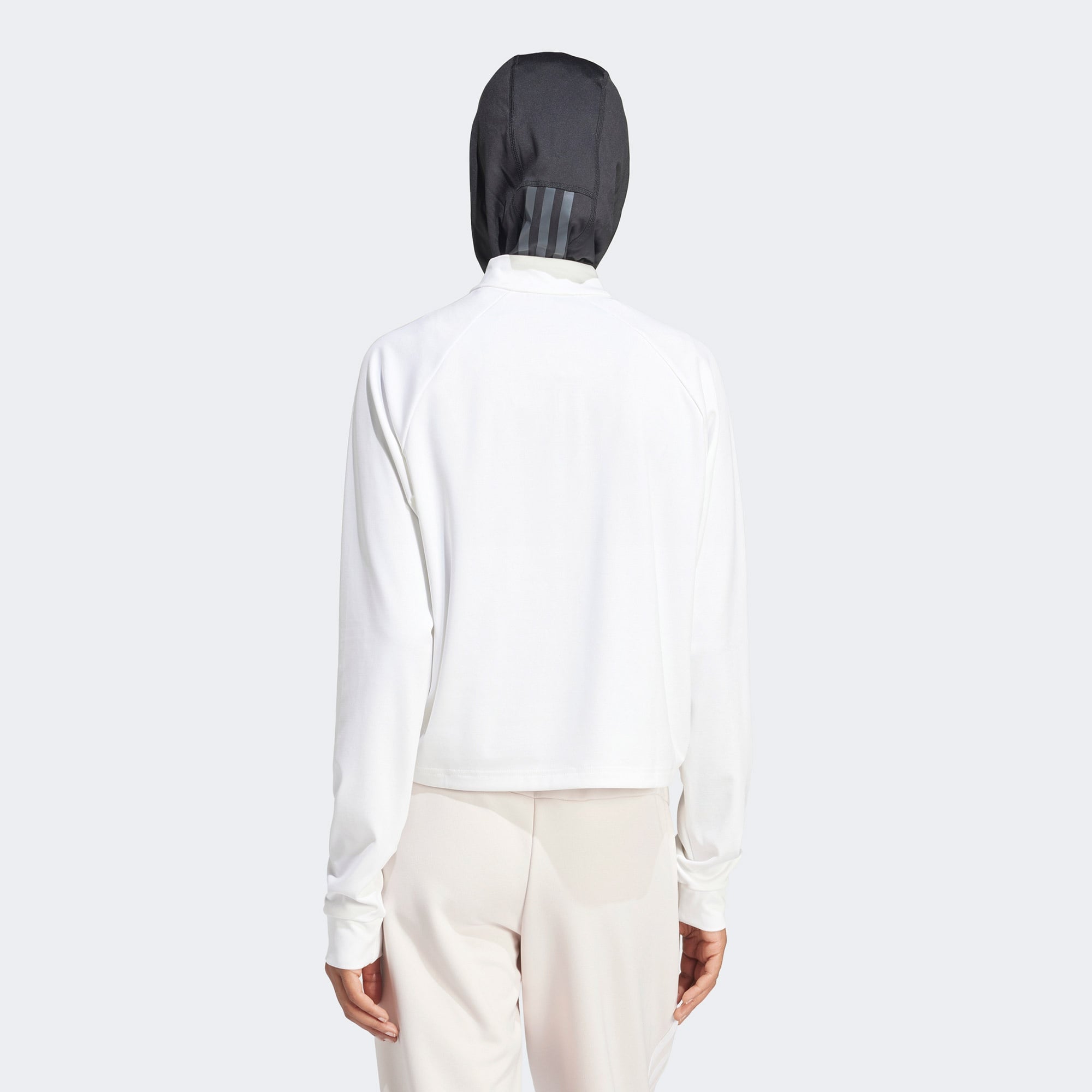 adidas Train Essentials Minimal Branding Kadın Beyaz Antrenman Üstü