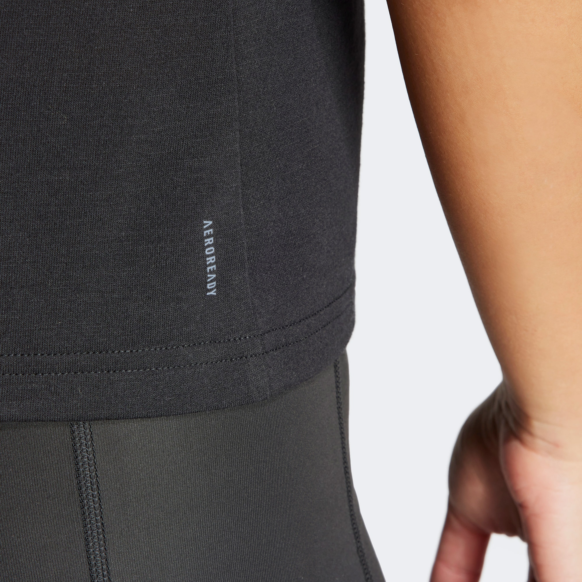 adidas Train Essentials Minimal Branding Racerback Kadın Siyah Antrenman Atleti