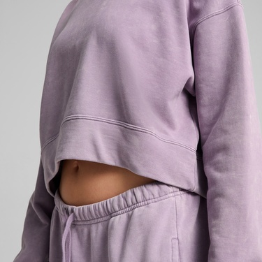  Puma Dare To Relaxed Washed Crew Kadın Mor Günlük Sweatshirt