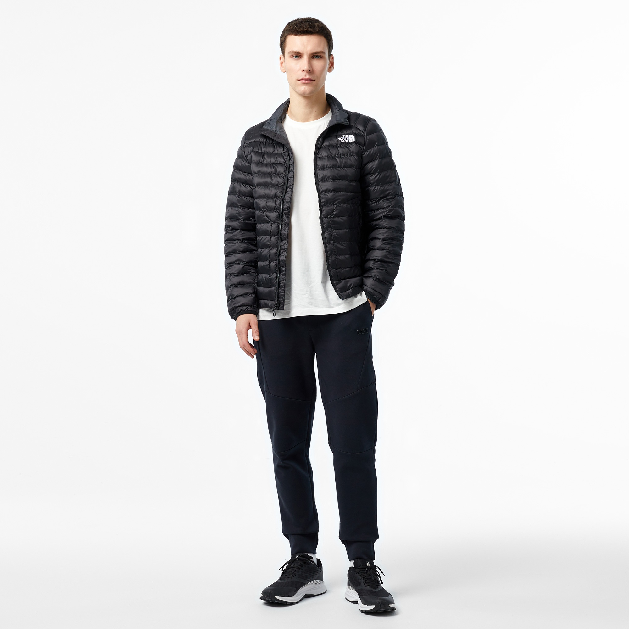 The North Face Huila Sentetik İzolasyonlu Erkek Siyah Mont