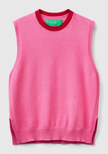  Kadın Pembe Viskoz Karışımlı Yanları Yırtmaçlı Kolsuz Kazak