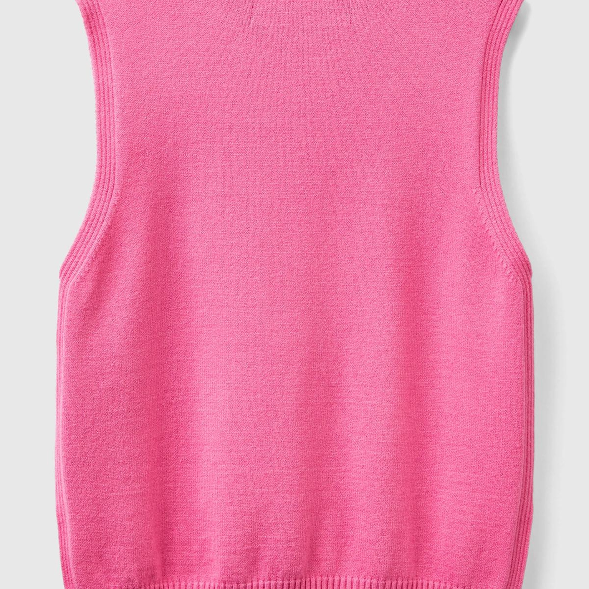 Kadın Pembe Viskoz Karışımlı Yanları Yırtmaçlı Kolsuz Kazak