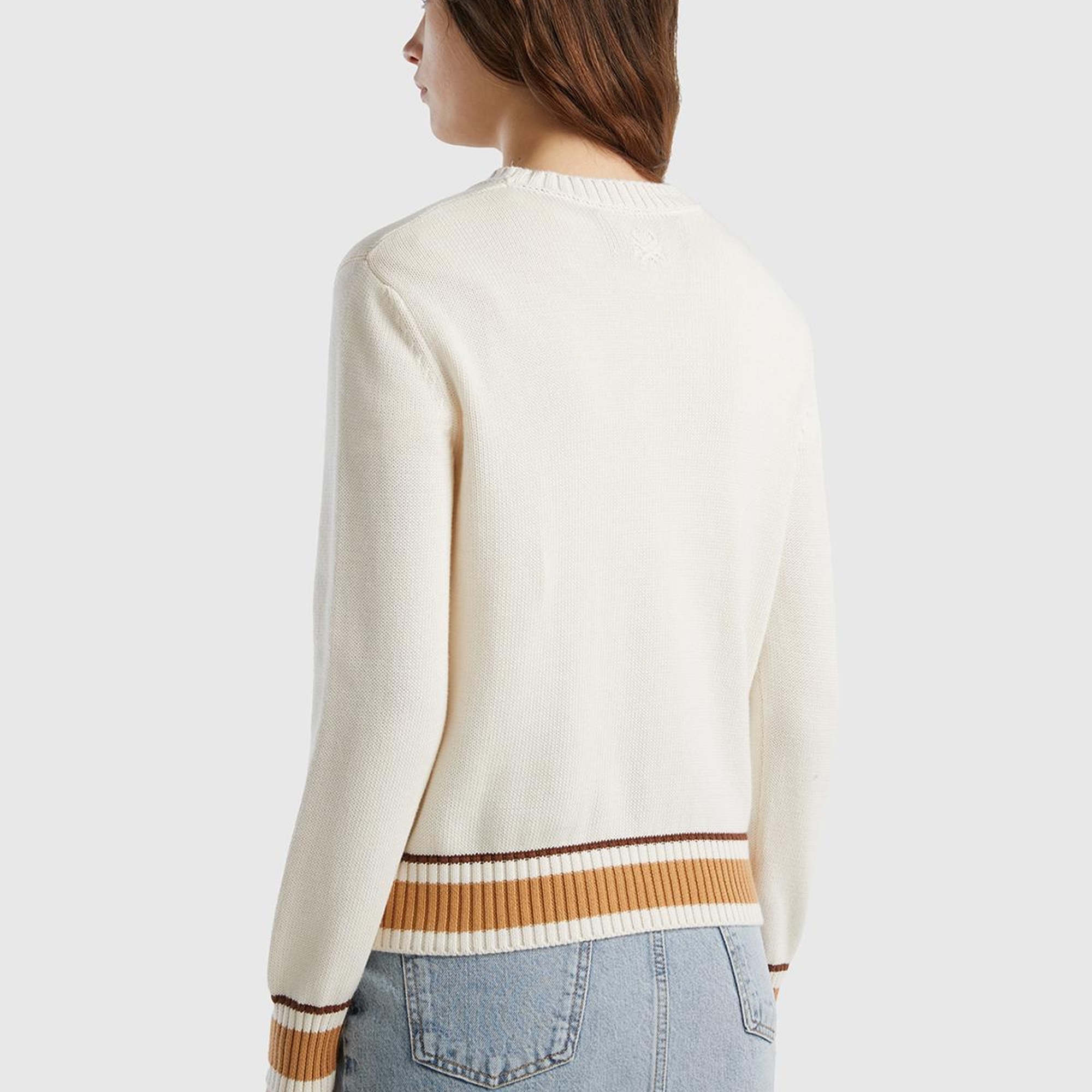 Kadın Krem %100 Pamuk Kontrast At Baskılı Bisiklet Yaka Kazak