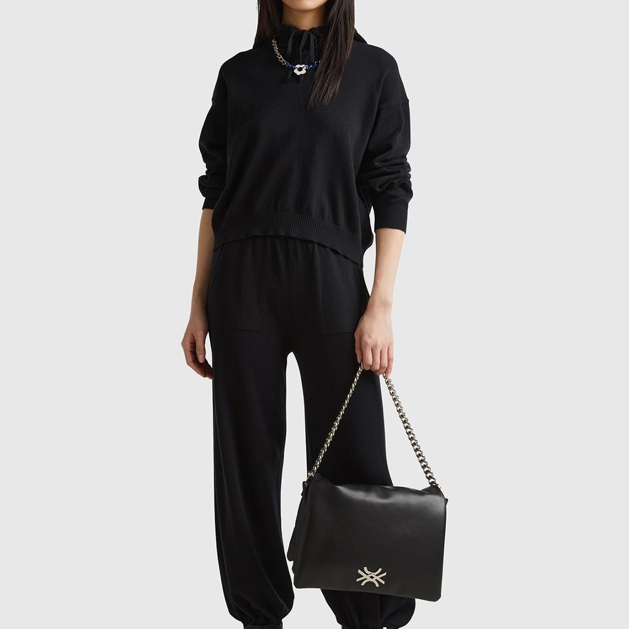 Kadın Siyah %100 Pamuk Kapüşonlu Büzgülü Crop Basic Triko Sweatshirt