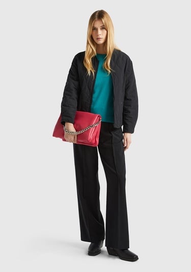  Kadın Siyah Fermuarlı Önü Düğmeli Cepli Kapitone Ceket