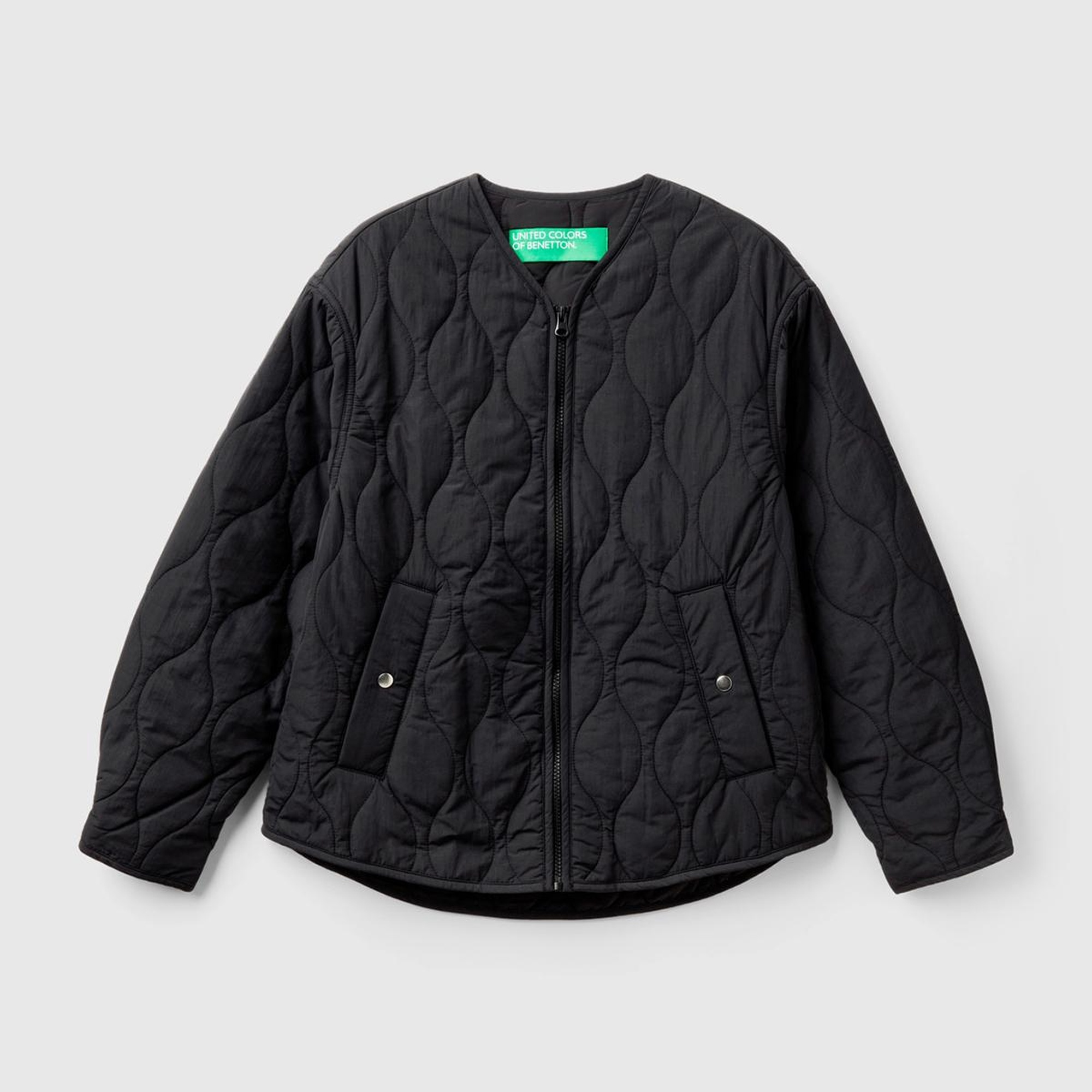 Kadın Siyah Fermuarlı Önü Düğmeli Cepli Kapitone Ceket