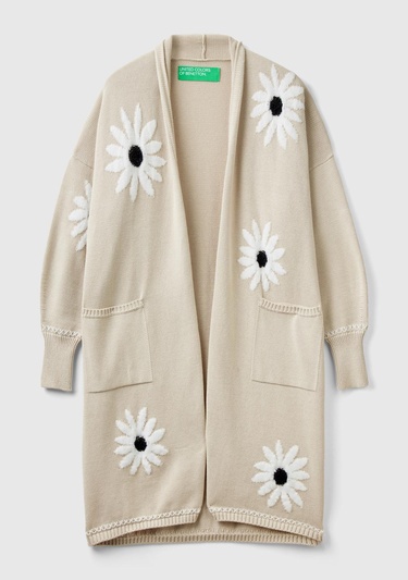  Kadın Bej Pamuk ve Yün Karışımlı Önü Cepli Çiçek Motifli Midi Hırka