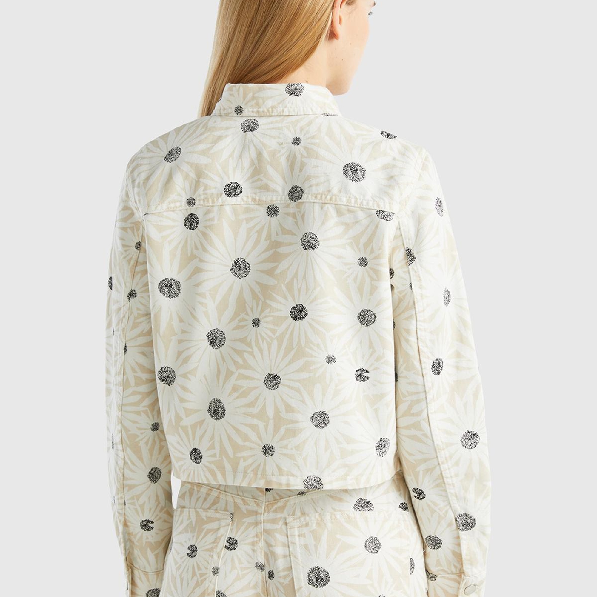 Kadın Krem Çiçek Desenli Denim Ceket