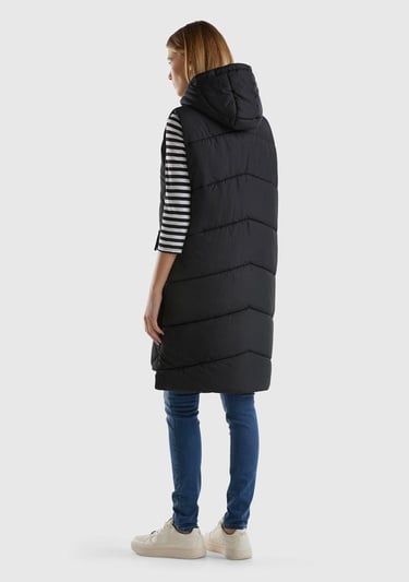  Kadın Siyah Kolsuz Uzun Kapitone Mont