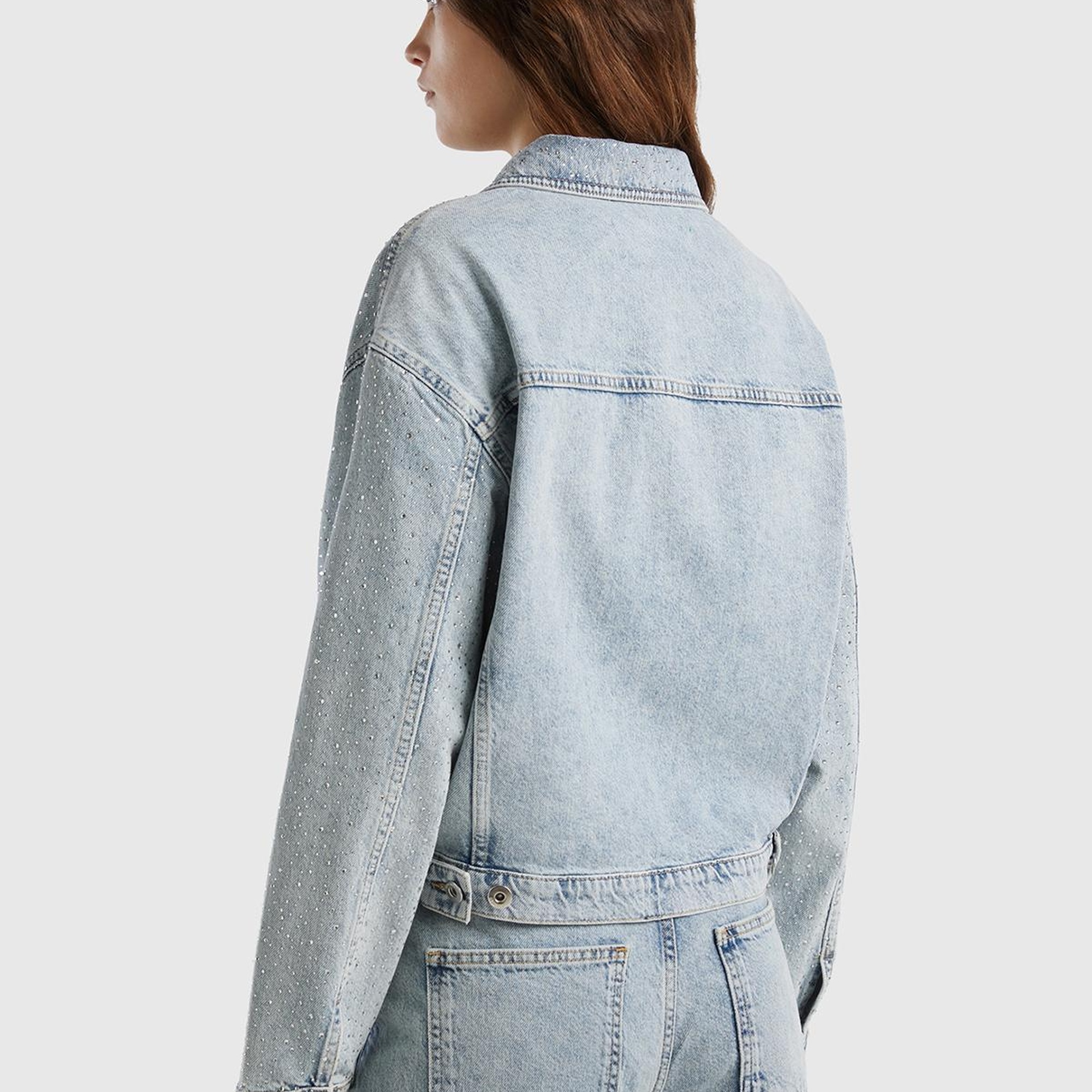 Kadın Açık Mavi %100 Pamuk Tamamı Baskılı Denim Kısa Ceket