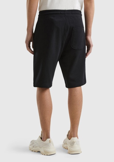  Erkek Siyah %100 Pamuk Logo Detaylı Beli Lastikli Bermuda Şort