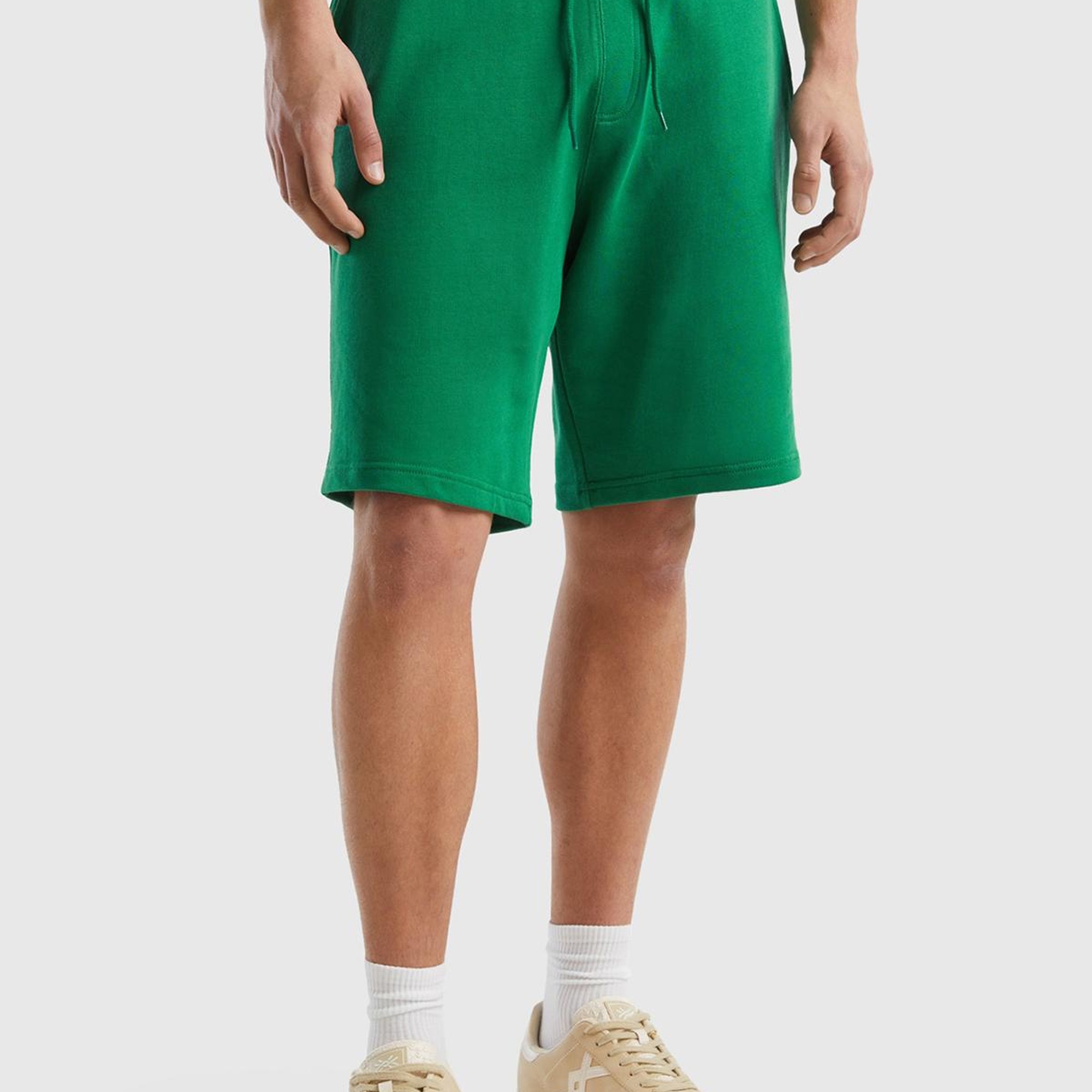 Erkek Koyu Yeşil %100 Pamuk Logo Detaylı Beli Lastikli Bermuda Şort