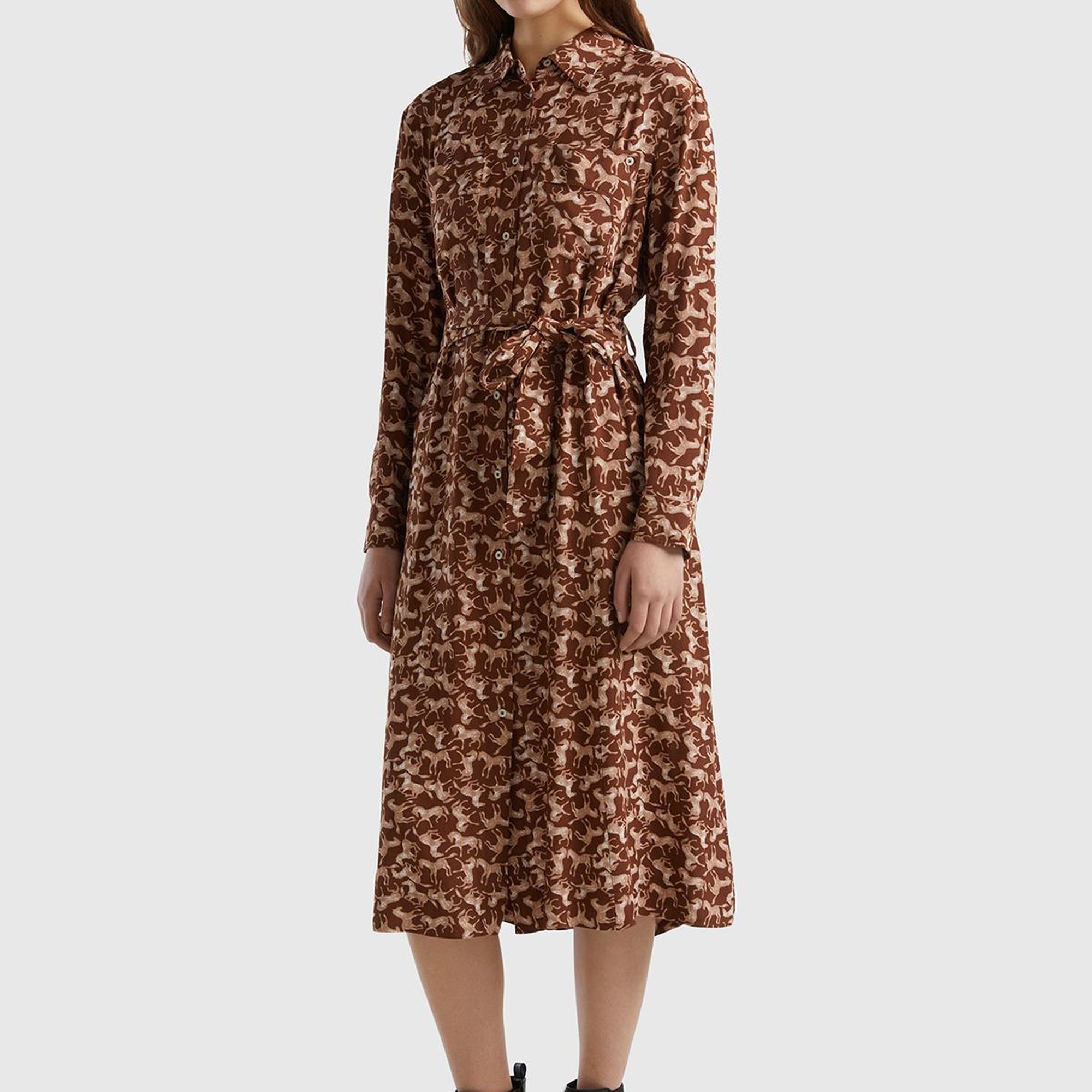 Kadın Kahve Mix %100 Viskoz Desenli ve Beli Kuşaklı Gömlek Yaka Uzun Elbise