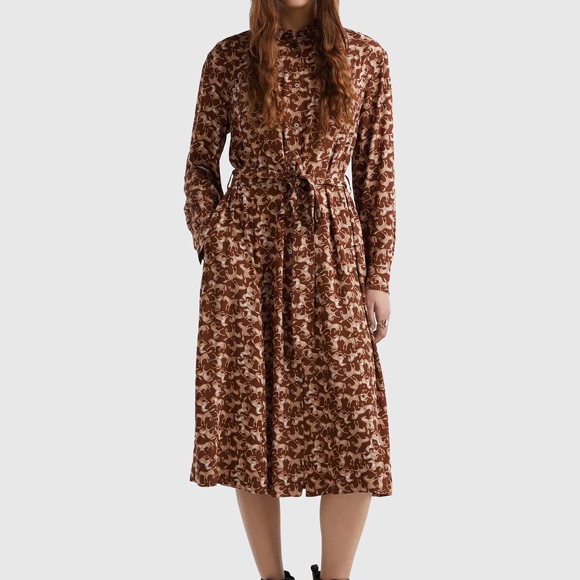 Kadın Kahve Mix %100 Viskoz Desenli ve Beli Kuşaklı Gömlek Yaka Uzun Elbise